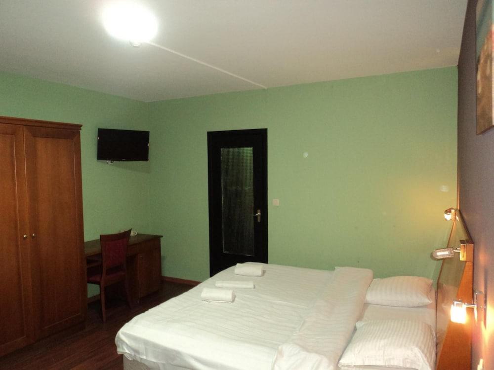 Saint-Josse-ten-Noode Albert Hotel מראה חיצוני תמונה